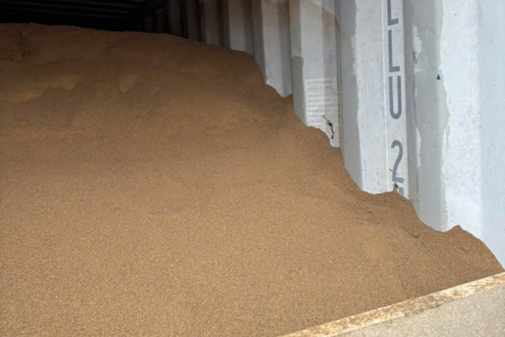 Nguyên liệu thức ăn chăn nuôi chất lượng cao 1